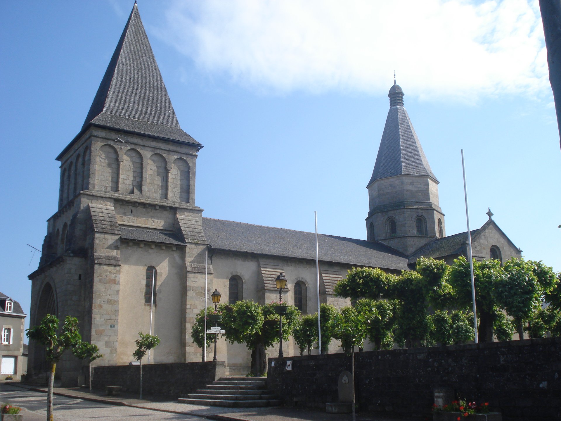 Bénévent-l'Abbaye, commune de Bertrand Labar